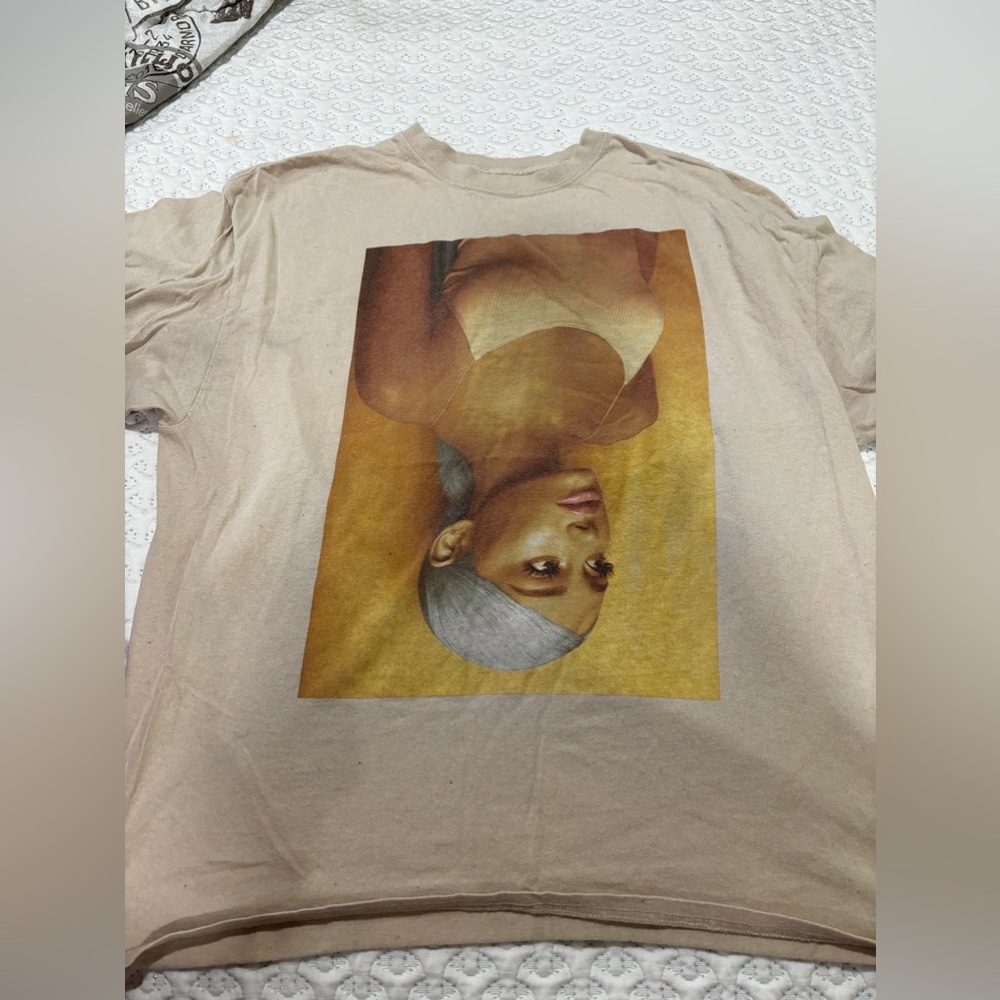 Arianna grande Sweetener Tshirt